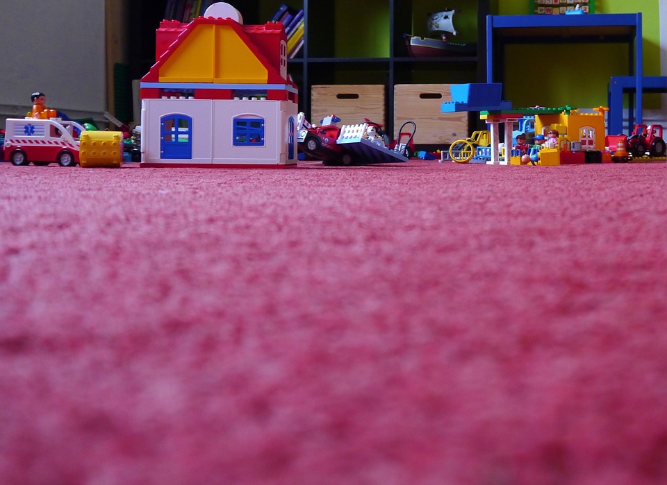 Proč do dětského pokoje pořídit koberec?